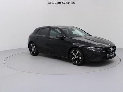 Usado Mercedes A180 Advanced 116 HP (85 kW) 2025 Preto Sedan