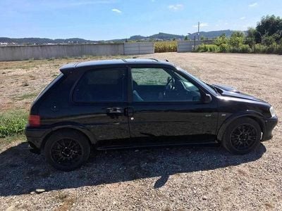 Usado Peugeot 106 170 HP (125 kW) 1998 Preto Citadino