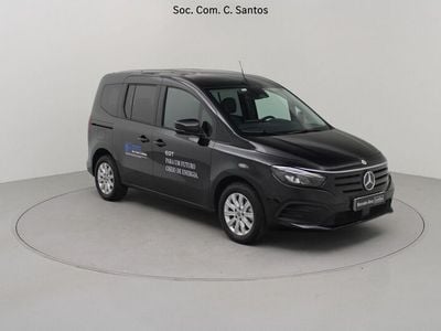 Mercedes EQT200