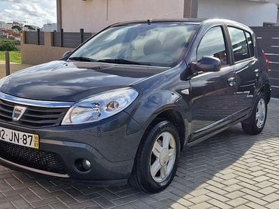 Usado 2010 Dacia Sandero Sedan | € 3.500