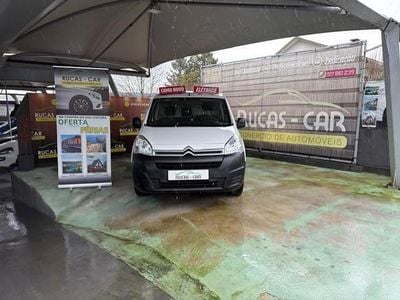 Usado Citroën Berlingo 131 HP (96 kW) 2021 Branco Monovolume