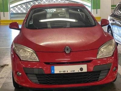 Vermelho Usado 2010 Renault Mégane III Sedan | € 6.850 (Preço justo)