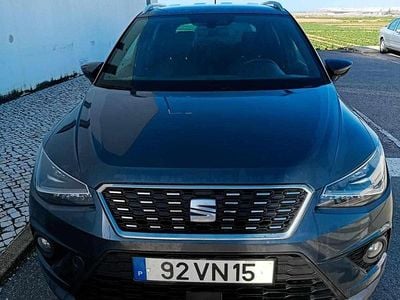 Usado Seat Arona 116 HP (85 kW) 2018 Cinzento SUV