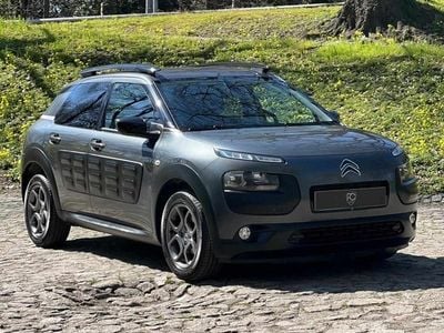 Usado Citroën C4 Cactus 110 HP (80 kW) 2016 Cinzento Citadino