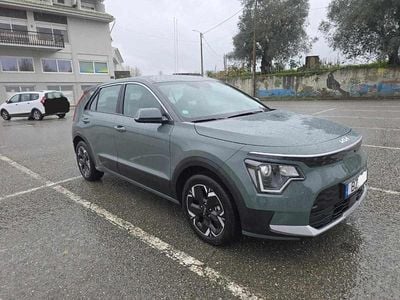 Usado Kia e-Niro 150 kW (204 HP) 2024 Verde SUV