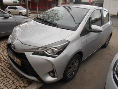 usado Toyota Yaris Hybrid 1.5 HSD Comfort +P.Style+P.Techno