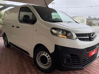 Usado Opel Vivaro Essentia 120 HP (88 kW) 2020 Branco Monovolume