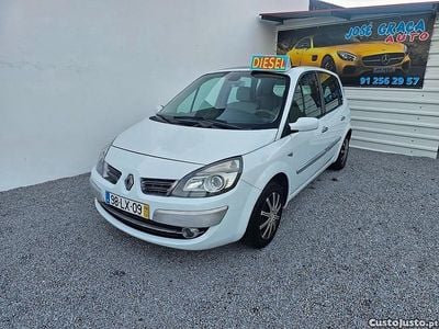 Usado Renault Scénic II 82 HP (60 kW) 2008 Branco Monovolume