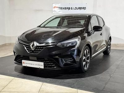 Preto Usado 2023 Renault Clio V Evolution Citadino | € 16.250 (Preço justo)