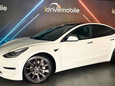 Branco Usado 2020 Tesla Model 3 Sedan | € 29.900 (Preço elevado)
