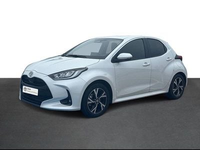 Branco (pintura metalizada especial) Usado 2024 Toyota Yaris | € 26.500 (Preço elevado)