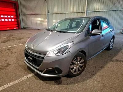 Usado Peugeot 208 Active 82 HP (60 kW) 2019 Cinza antracite Citadino