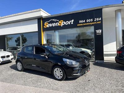 Preto Usado 2019 Renault Clio IV Zen Sedan | € 13.490 (Preço elevado)