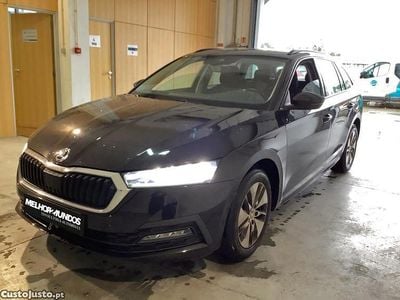 Preto Usado 2022 Skoda Octavia Ambition Carrinha | € 17.990 (Bom preço)