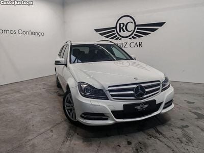 Usado Mercedes C220 Avantgarde 170 HP (125 kW) 2011 Branco Carrinha