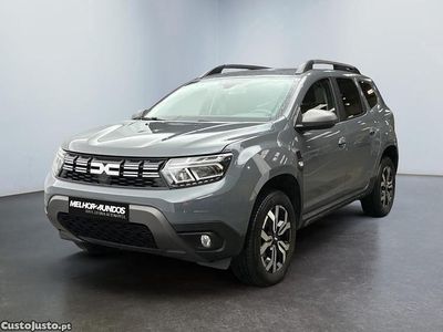 Cinza Usado 2023 Dacia Duster Journey SUV | € 24.750 (Preço elevado)