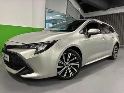 Usado Toyota Corolla Hybrid 122 HP (89 kW) 2022 Cinzento Carrinha
