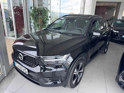 Preto Usado 2021 Volvo XC40 R-Design SUV | € 30.880 (Bom preço)