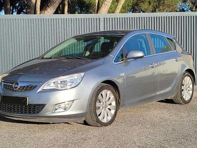 Usado 2011 Opel Astra Cosmo Sedan | € 8.750
