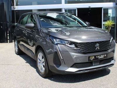 Usado Peugeot 5008 Allure 130 HP (95 kW) 2021 Cinzento Monovolume