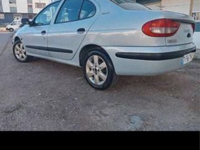 Usado 2002 Renault Mégane II Sedan | € 1.350