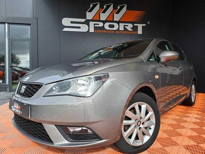 Usado Seat Ibiza 75 HP (55 kW) 2015 Cinzento