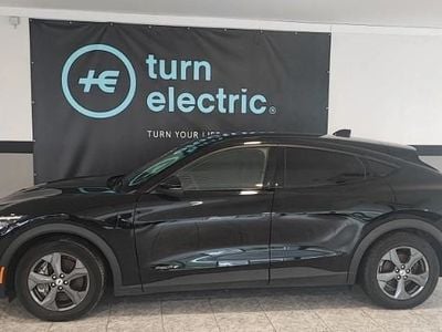 Preto Usado 2023 Ford Mustang Mach-E SUV | € 33.900 (Preço justo)