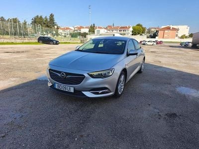 Usado 2018 Opel Insignia Business Sedan | € 9.800 (Preço justo)