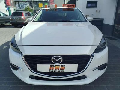 Branco Usado 2017 Mazda 3 Sky Sedan | € 16.450 (Caro)