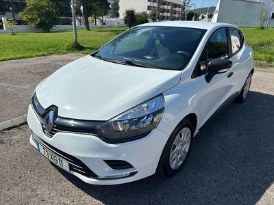 Usado Renault Clio IV Zen 75 HP (55 kW) 2019 Branco