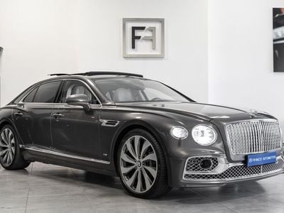 Cinzento Usado 2022 Bentley Flying Spur Sedan | € 228.000