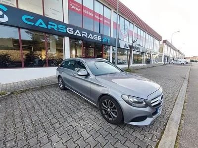 Usado Mercedes C180 116 HP (85 kW) 2015 Cinzento Carrinha