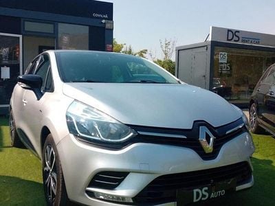 Cinzento Usado 2019 Renault Clio IV | € 12.500 (Preço elevado)