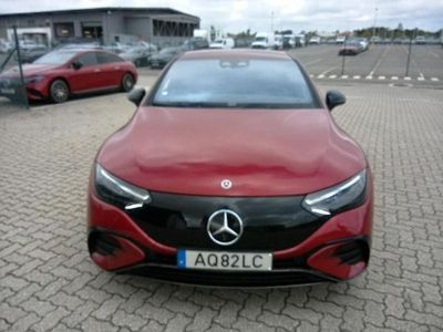 Vermelho Usado 2022 Mercedes EQE350 | € 76.800