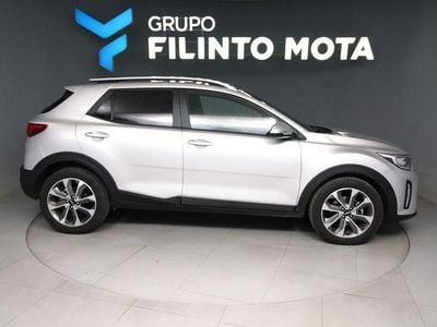 Cinza Usado 2025 Kia Stonic SUV | € 19.890 (Preço elevado)