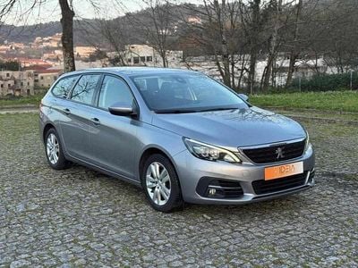 Usado Peugeot 308 130 HP (95 kW) 2021 Cinzento