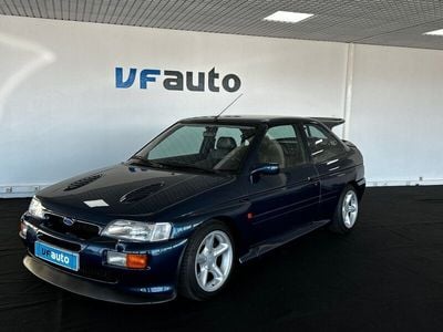 Usado Ford Escort RS 227 HP (166 kW) 1996 Azul Citadino