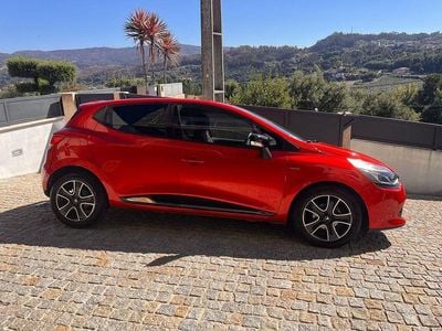 Usado 2016 Renault Clio IV LIMITED Sedan | € 11.000 (Preço justo)