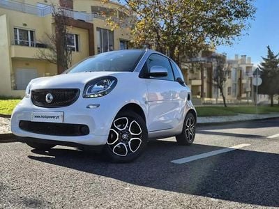 Branco Usado 2018 Smart ForTwo Coupé Passion Coupé | € 12.480 (Preço justo)