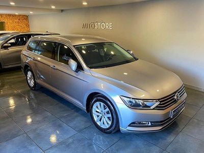 Usado VW Passat 120 HP (88 kW) 2019 Cinza prata Carrinha