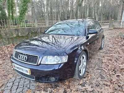 usado Audi A4 Avant 2.5 TDI quattro S-line