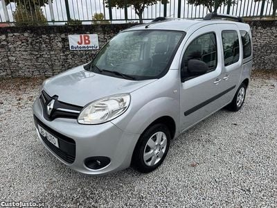 Usado Renault Kangoo 90 HP (66 kW) 2014 Cinza Carrinha