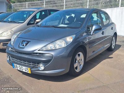 usado Peugeot 207 1.4 i