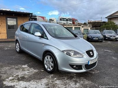 Cinza Usado 2008 Seat Altea Stylance Monovolume | € 4.500 (Bom preço)