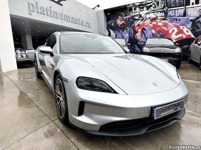 Usado Porsche Taycan 4S 400 kW (544 HP) 2024 Cinza Sedan