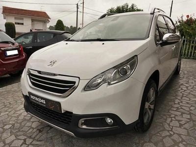 Usado Peugeot 2008 114 HP (83 kW) 2014 Branco SUV