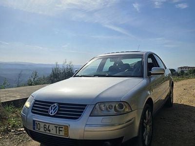 Usado 2002 VW Passat Highline Sedan | € 4.450 (Preço elevado)