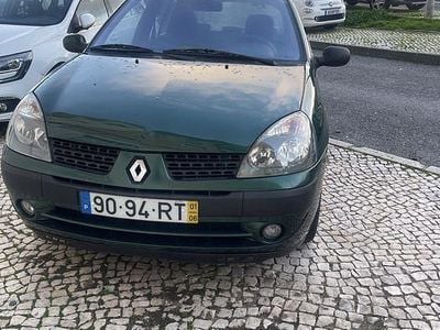 Usado 2001 Renault Clio II Sedan | € 1.900 (Preço elevado)