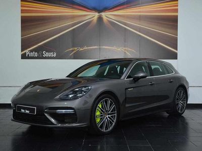 Usado Porsche Panamera Sport Turismo 680 HP (500 kW) 2019 Cinzento Carrinha