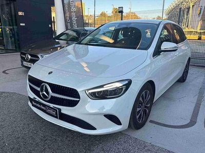Usado Mercedes 180 116 HP (85 kW) 2024 Branco Sedan